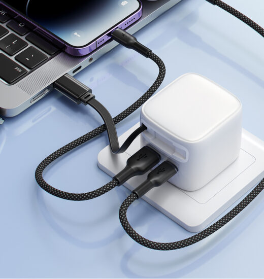 30W Retractable Type-C Charger for iPhone 15/16 Fast Charging