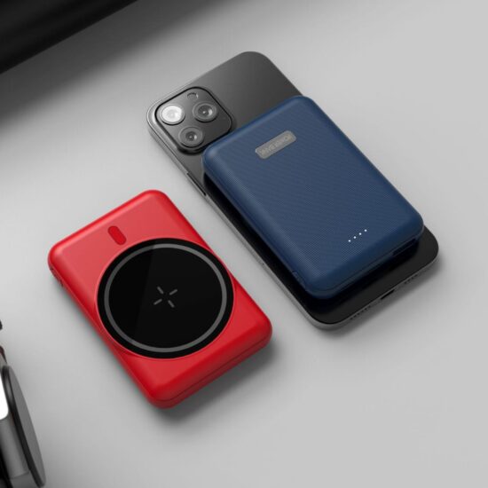 5000mAh magnetic slim power bank in multiple colors for gifts and mobile use