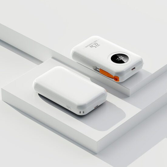 Retractable cable 10000mAh mini power bank with fast charging and digital display